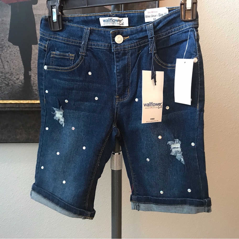 WALLFLOWER GIRL DENIM BIKE SHORT FIT WITH STUDS SIZE 10 NWT